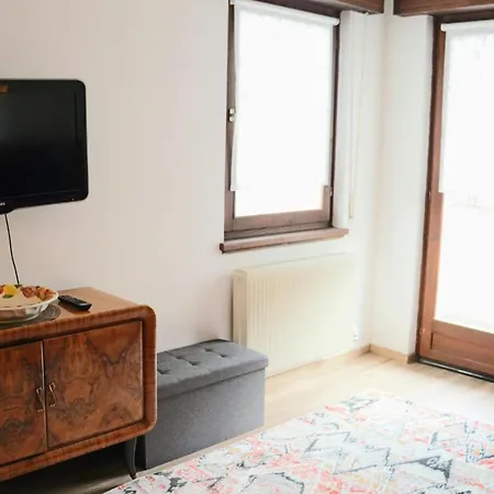 Apartment Caseospitali - Casatita, Un Nido Vicino Universita Di Pe 2